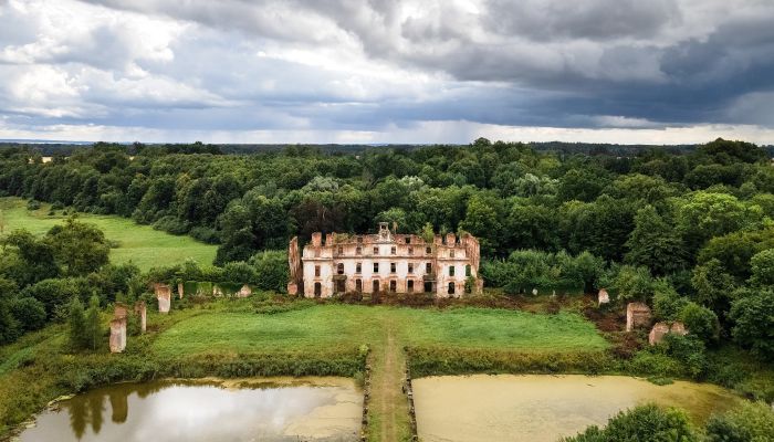 Kasteel te koop Słobity, województwo warmińsko-mazurskie,  Polen