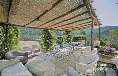 Plattelandswoning te koop Arezzo, Toscane, RIF 2993 Terrasse mit Panoramablick