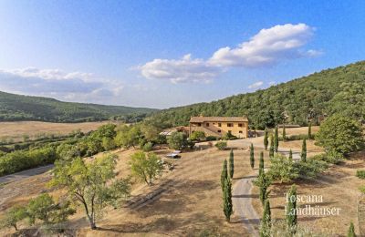 Plattelandswoning te koop Sarteano, Toscane, RIF 3005 Zufahrt zum Anwesen