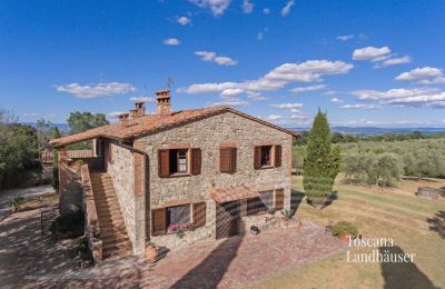 Boerderij te koop Sarteano, Toscane, RIF 3009 Haus mit Außentreppe