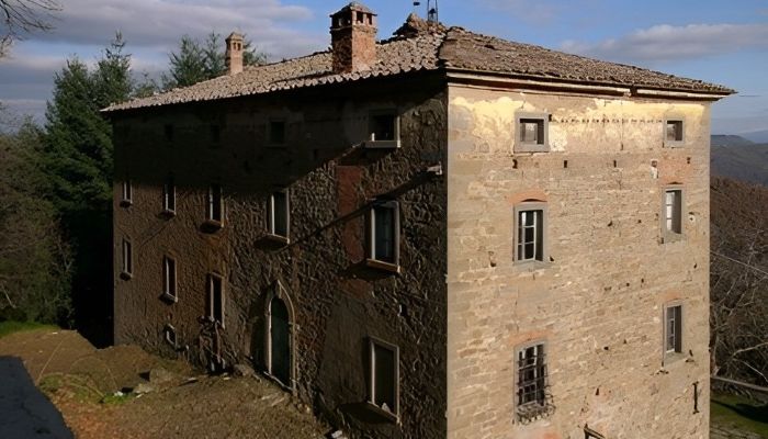 Kasteel te koop San Leo Bastia, Umbria,  Italië