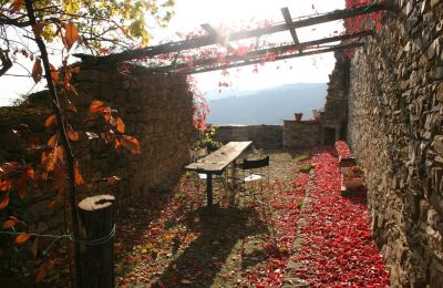 Historische toren te koop Bucine, Toscane, Terras