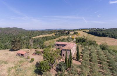 Vastgoed, Charmante boerderij in typisch Toscaans heuvellandschap