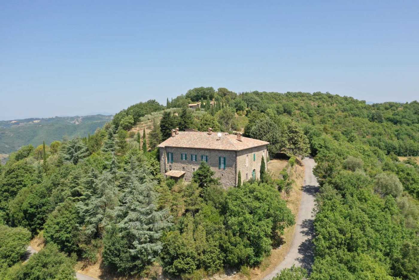 Images Indrukwekkende karaktervolle villa nabij Gubbio en Umbertide