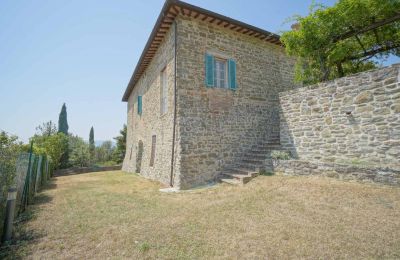 Historische villa te koop 06024 Gubbio, Umbria, Buitenaanzicht