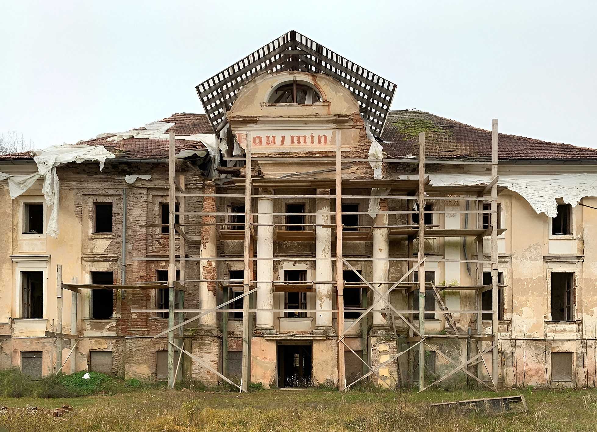 Images Verlaten landhuis in Letland