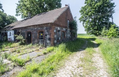 Kasteel te koop Przybysław, województwo zachodniopomorskie, Bijgebouw