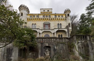 Historische villa te koop 28838 Stresa, Via Giuseppe Mazzini, Piemonte, Vooraanzicht