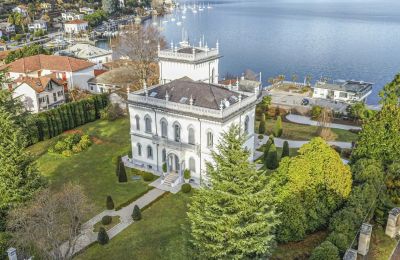 Historische villa te koop 28040 Lesa, Piemonte, Dronefoto