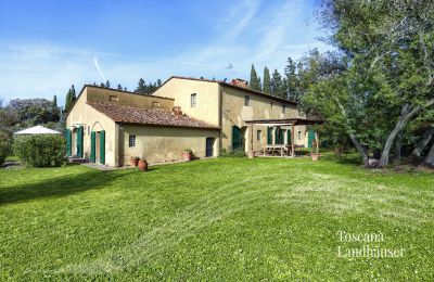 Plattelandswoning te koop Castagneto Carducci, Toscane, RIF 3057 Blick auf Landhaus