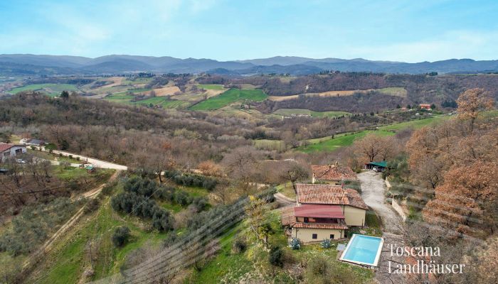 Boerderij te koop Marciano della Chiana, Toscane,  Italië