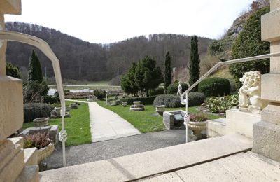 Historische villa te koop 72574 Bad Urach, Baden-Württemberg, Blick in den Garten