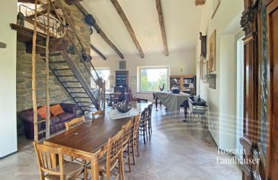 Plattelandswoning te koop Cortona, Toscane, RIF 3085 Blick in Wohn- Essbereich