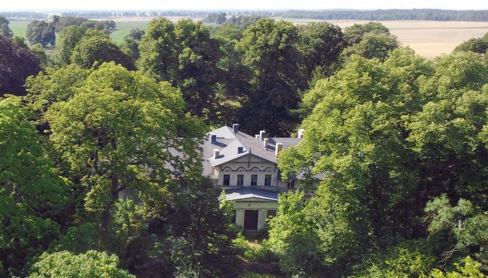 Kasteel te koop Stradzewo, województwo zachodniopomorskie,  Polen