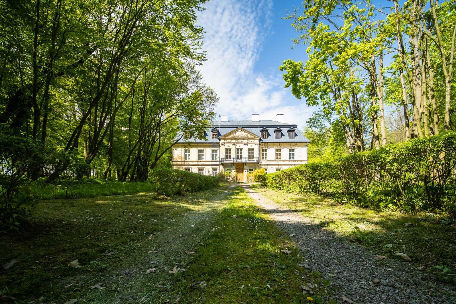 Images Nakło - Baroque castle in Silesia for sale