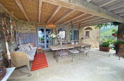 Plattelandswoning te koop Loro Ciuffenna, Toscane, RIF 3098 überdachte Terrasse