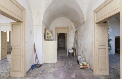 Landhuis te koop Oria, Puglia, Ingang