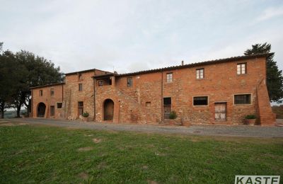 Klooster te koop Peccioli, Toscane, Buitenaanzicht