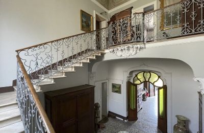 Historische villa te koop Verbano-Cusio-Ossola, Intra, Piemonte, Trappenhuis