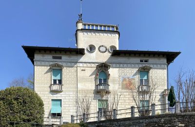 Historische villa te koop Verbania, Piemonte, Buitenaanzicht