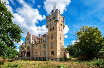 Kasteel te koop Dobrowo, województwo zachodniopomorskie, Buitenaanzicht