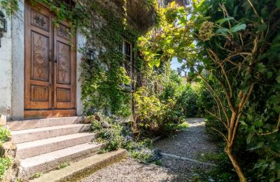 Vastgoed, Bourgeois villa met tuin in het centrale deel van Verbania