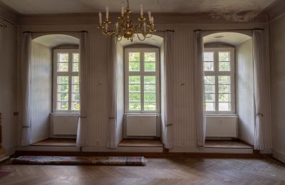 Kasteel te koop Baden-Württemberg, Gr. Zimmer im li9nken Flügel