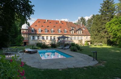 Kasteel te koop Baden-Württemberg, Blick vom Pool