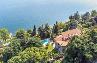 Historische villa te koop Belgirate, Piemonte, Uitzicht 