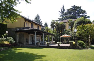 Historische villa te koop Merate, Lombardije, Bijgebouw