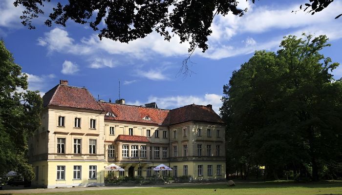 Kasteel te koop Wojnowice, województwo śląskie,  Polen