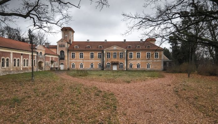 Kasteel te koop Dobrocin, województwo warmińsko-mazurskie,  Polen