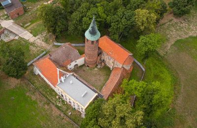 Burcht te koop Karłowice, Zamek w Karłowicach, województwo opolskie, Dronefoto