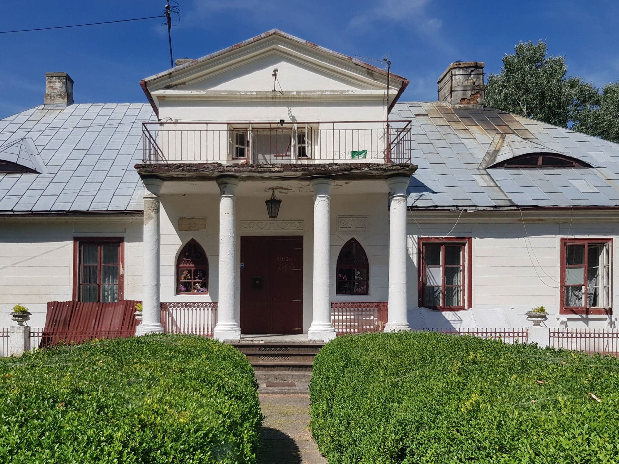 Images Prachtig classicistisch landhuis aan de rivier de Warta