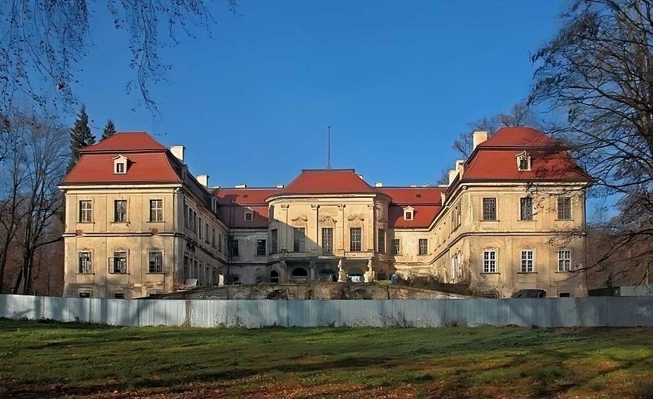 Images Groot barok kasteel in Neder-Silezië