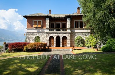 Historische villa te koop Bellano, Lombardije, Vooraanzicht