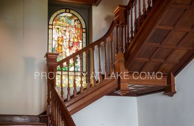 Historische villa te koop Torno, Lombardije, Stained Glass Window