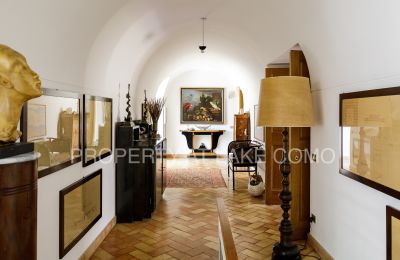 Historische villa te koop Griante, Lombardije, Corridor