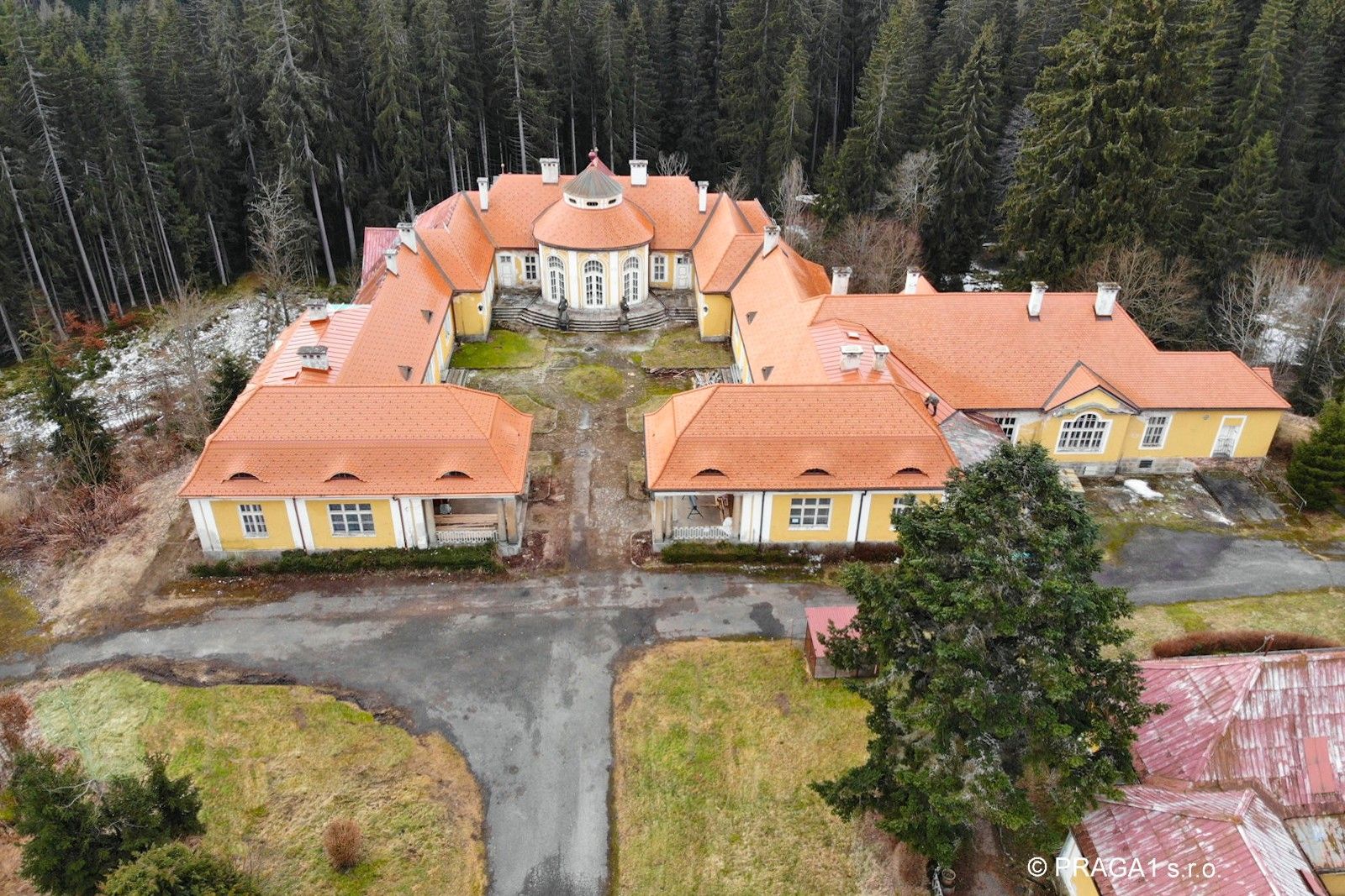 Images Jachthuis in het bos bij Karlovy Vary