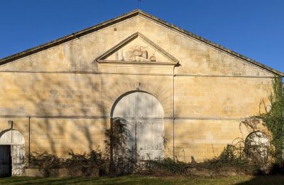 Kasteel te koop Saintes, Nouvelle-Aquitaine, Bijgebouw