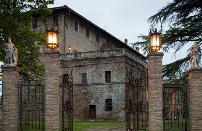 Landhuis te koop Buonconvento, Toscane, Ingang