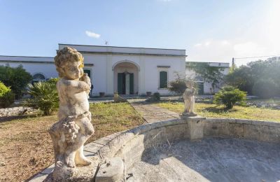 Historische villa te koop Lecce, Puglia, Vooraanzicht