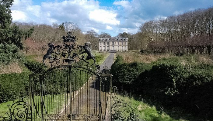 Kasteel te koop Chantilly, Hauts-de-France,  Frankrijk