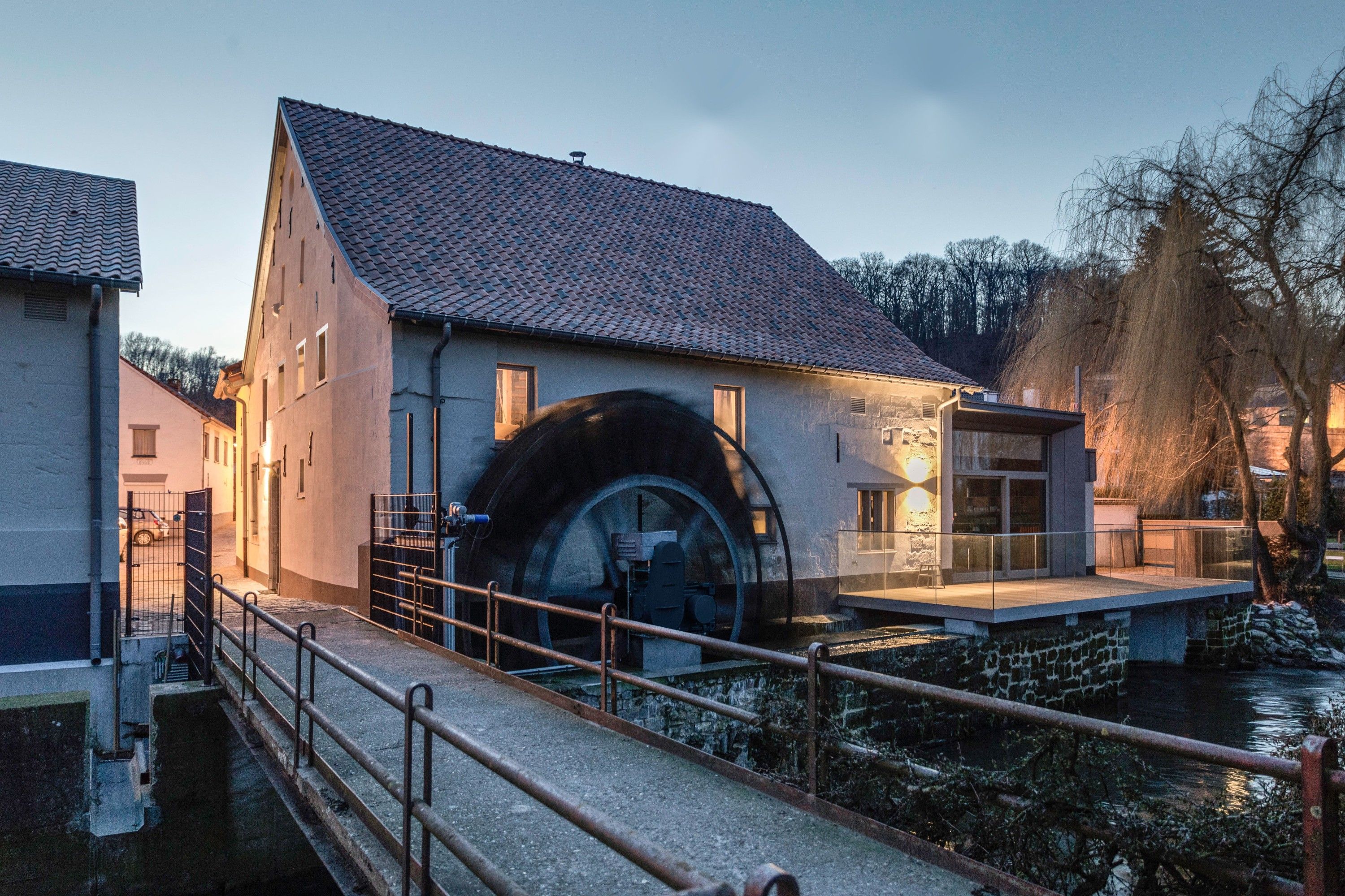 Prachtig gerenoveerde monumentale watermolen nabij Maastricht