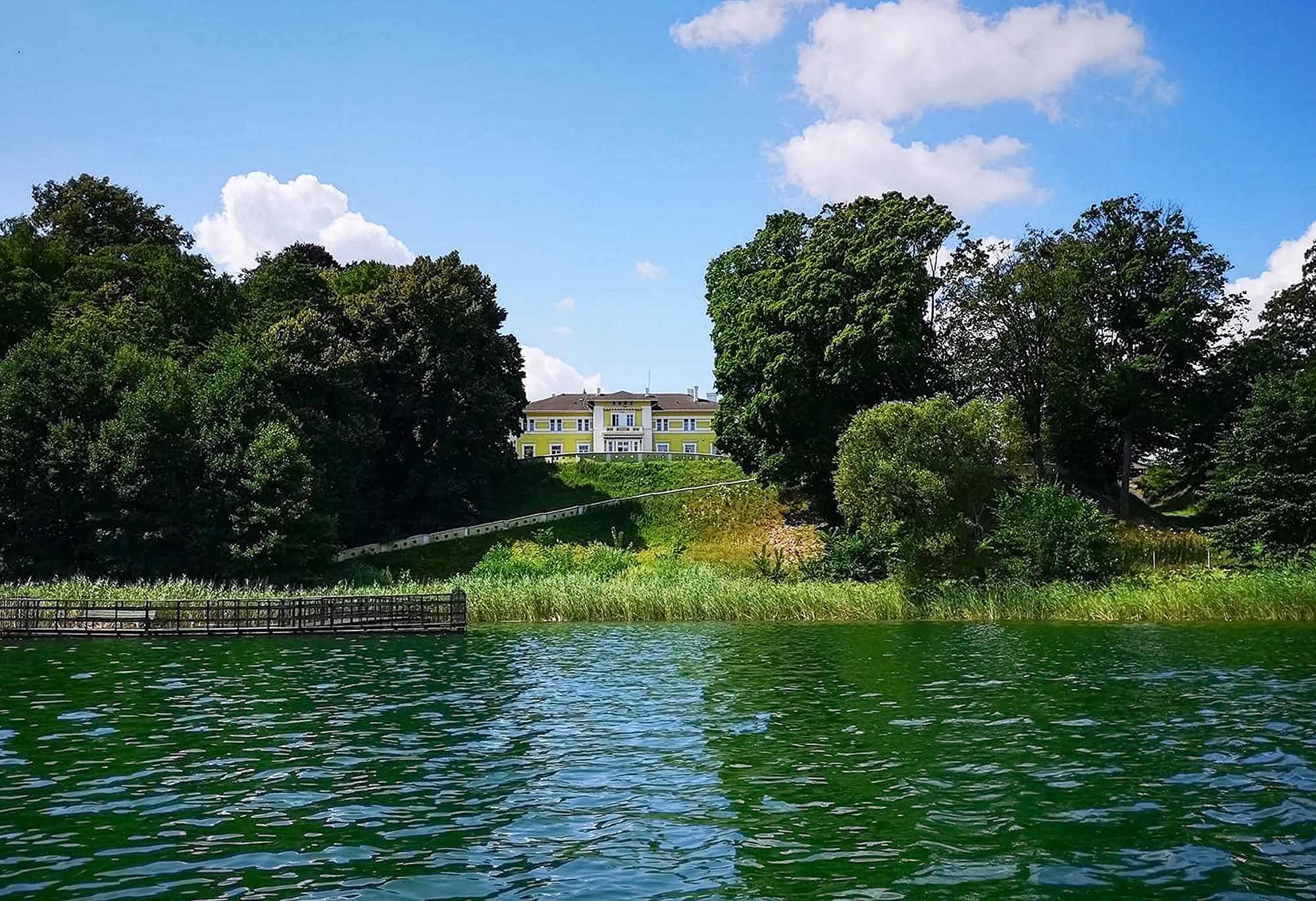 Images Landhuis aan het meer in Mazurië, bij Olsztyn