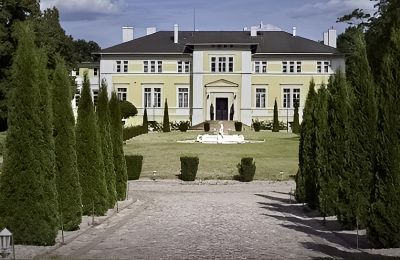 Kasteel te koop Olsztyn, województwo warmińsko-mazurskie, Vooraanzicht