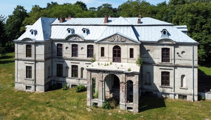 Kasteel te koop Więsławice, województwo kujawsko-pomorskie,  Polen