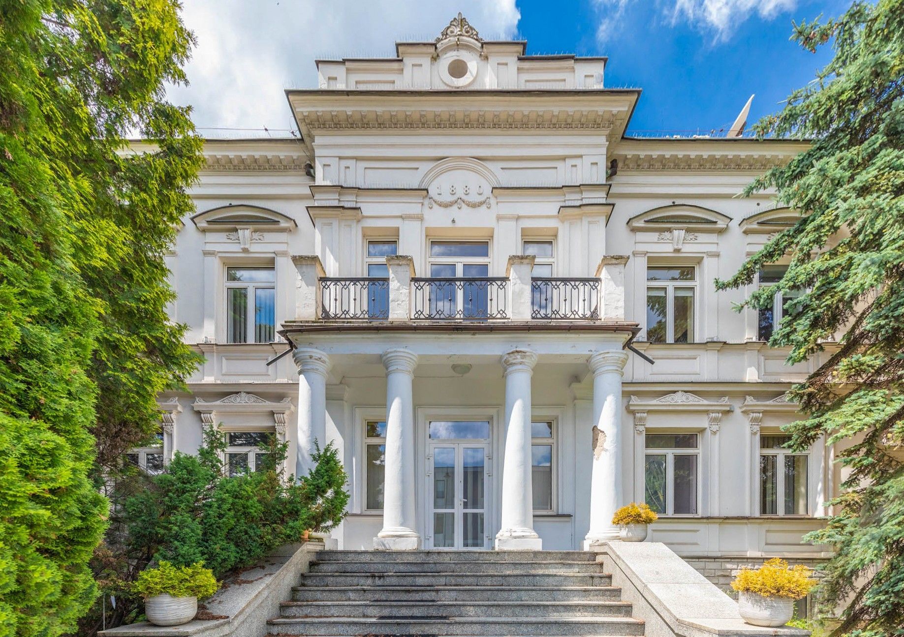 Images Historic villa in the center of Lublin