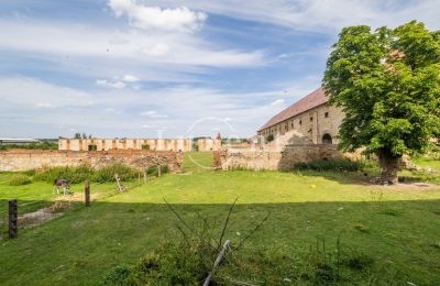 Kasteel te koop Kounice, Zámek Kounice, Středočeský kraj, Bijgebouw