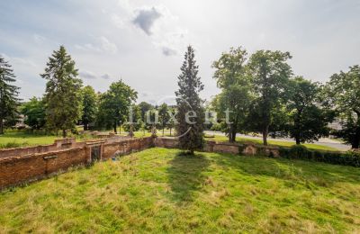 Kasteel te koop Kounice, Zámek Kounice, Středočeský kraj, Eigendom